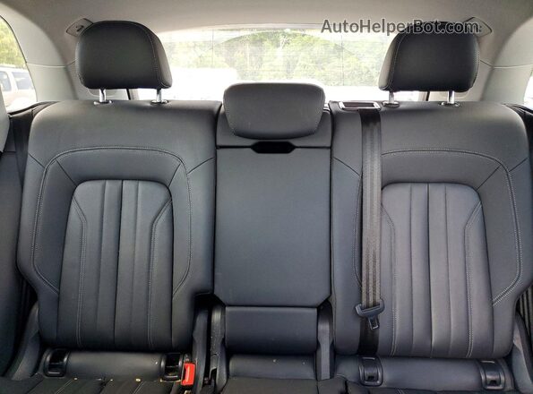 WA1BAAFY8M2059200 2021 AUDI Q5 Blue Widok tylnych siedzeń