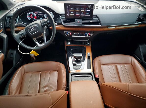 WA1BAAFY8M2070004 2021 AUDI Q5 White Widok deski rozdzielczej
