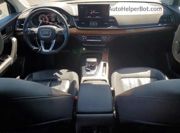 WA1BAAFY9M2021894 2021 AUDI Q5 Black Вид панелі приладів