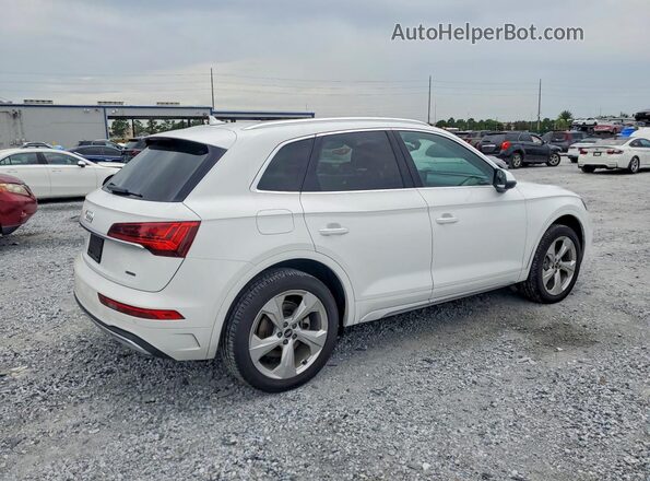 WA1BAAFYXM2130641 2021 AUDI Q5 Белый Задняя правая четверть