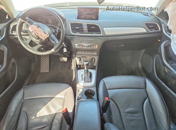 WA1BCCFS5HR016335 2017 AUDI Q3 White Dashboard view