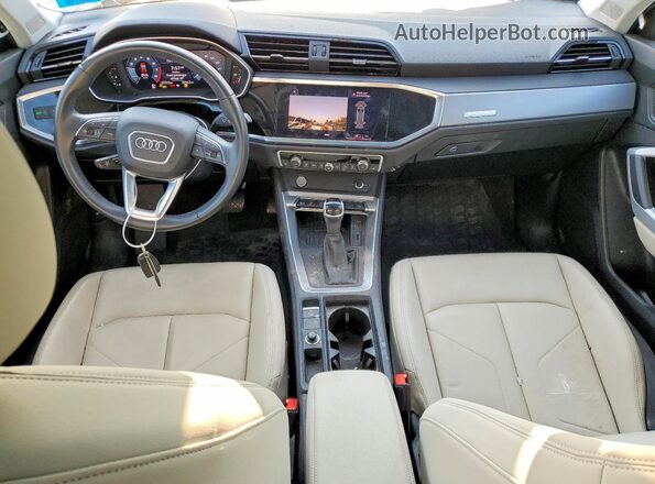 WA1BECF30L1107149 2020 AUDI Q3 White Вид панелі приладів