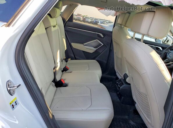 WA1BECF30L1107149 2020 AUDI Q3 White Вид задніх сидінь