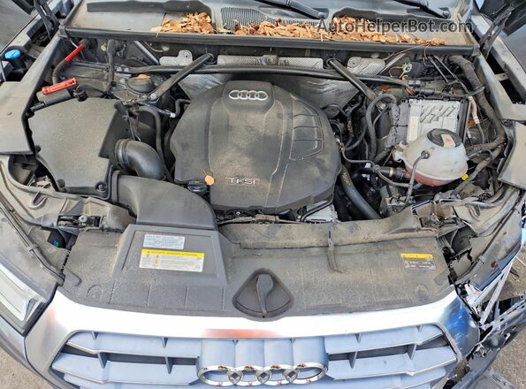 WA1BNAFY2L2009122 2020 AUDI Q5 Gray Widok komory silnika