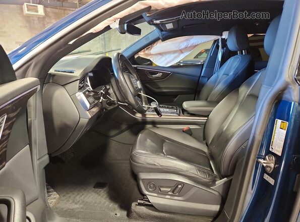 WA1BVAF19MD007439 2021 AUDI Q8 Синий Вид салона спереди