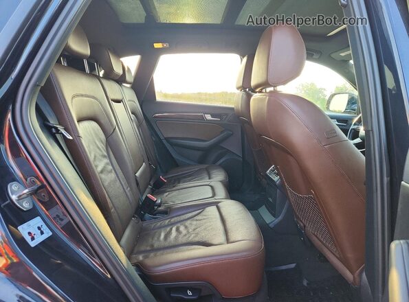 WA1C2AFP2GA015583 2016 AUDI Q5 Gray Rear interior view