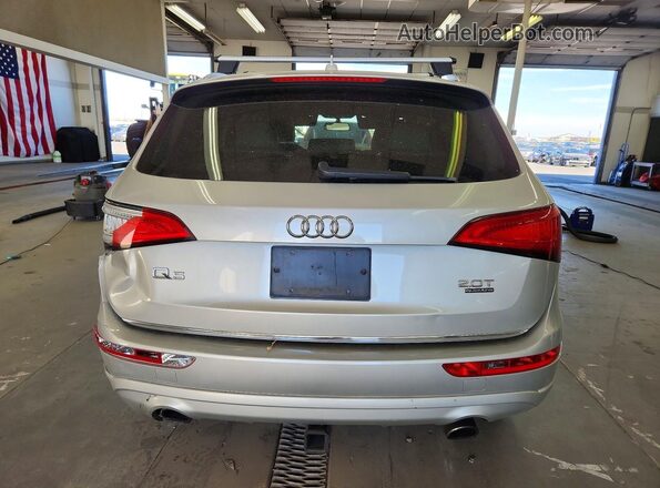 WA1C2AFP6GA076838 2016 AUDI Q5 Beige Widok z tyłu