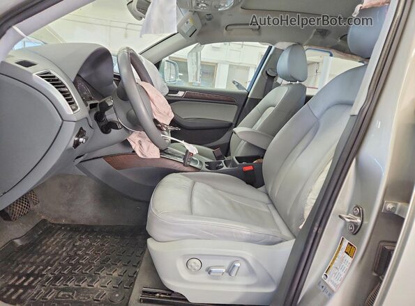 WA1C2AFP6GA076838 2016 AUDI Q5 Beige Widok wnętrza z przodu