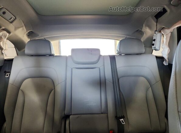WA1C2AFP6GA076838 2016 AUDI Q5 Beige Widok tylnych siedzeń