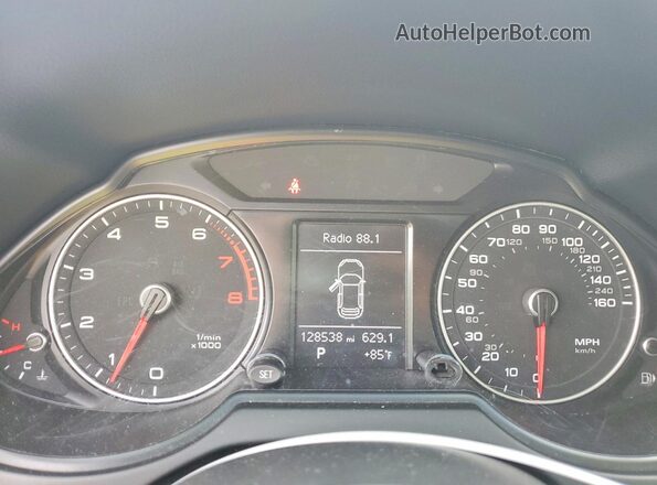 WA1C2AFP8HA006694 2017 AUDI Q5 Черный Вид щитка приборов