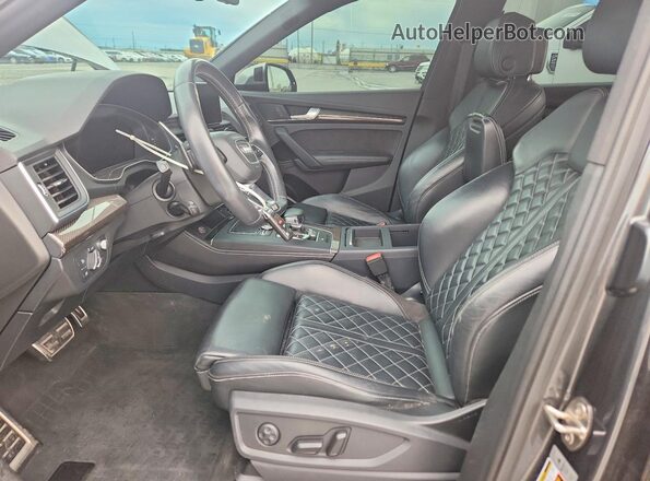 WA1C4AFY0J2150131 2018 AUDI SQ5 Серый Вид салона спереди