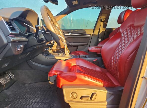 WA1C4AFY0K2007374 2019 AUDI SQ5 Silver Vista interior delantera