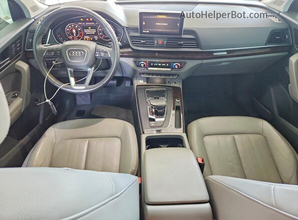 WA1CNAFY6K2094405 2019 AUDI Q5 Black Dashboard view