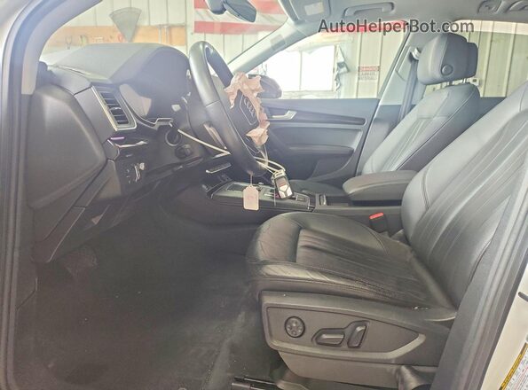 WA1CNAFY9J2188549 2018 AUDI Q5 White Սալոնի դիմացի տեսք