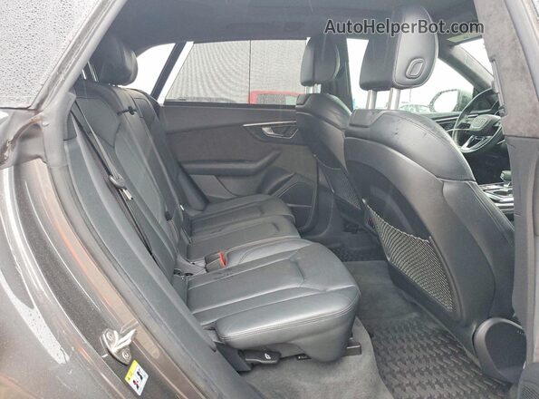WA1CVAF17KD044829 2019 AUDI Q8 Серый Вид задних сидений