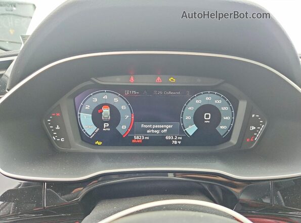 WA1DECF30S1104551 2025 AUDI Q3 White ხელსაწყოთა პანელის ხედი