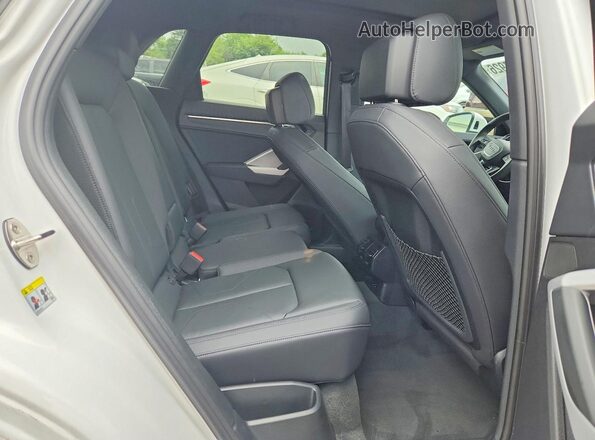 WA1DECF30S1104551 2025 AUDI Q3 White უკანა სალონის ხედი