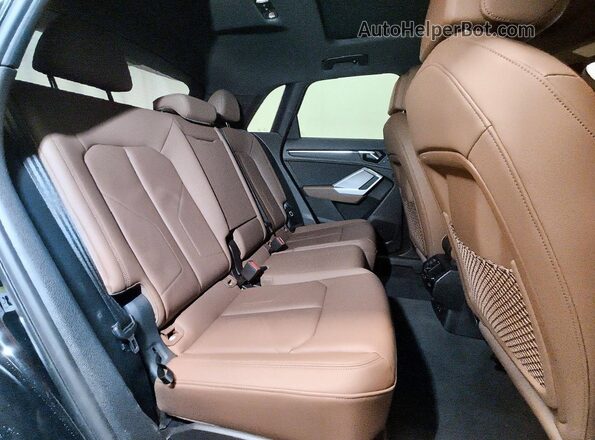 WA1DECF31S1107023 2025 AUDI Q3 Black Rear interior view