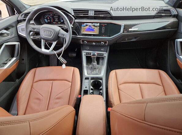 WA1DECF31S1111556 2025 AUDI Q3 White Առջևի վահանակի տեսք