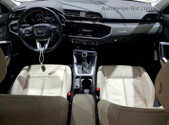 WA1DECF3XP1089841 2023 AUDI Q3 White Dashboard view