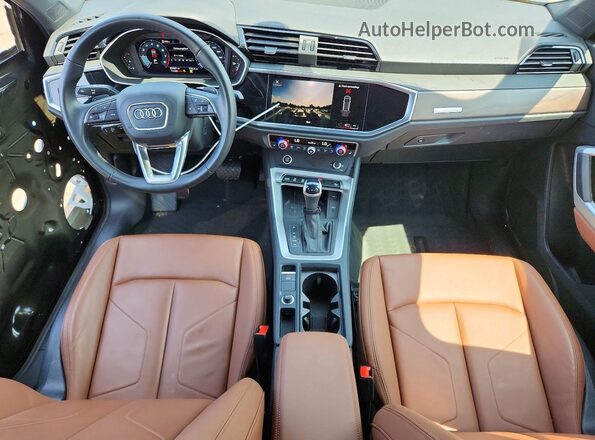 WA1DECF3XR1147935 2024 AUDI Q3 Черный Вид панели приборов