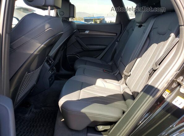 WA1E2AFY5S2062904 2025 AUDI Q5 Черный Вид задней части салона