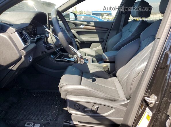 WA1E2AFY5S2062904 2025 AUDI Q5 Черный Вид салона спереди
