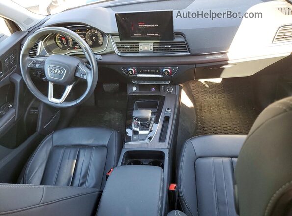 WA1E2AFY8M2003445 2021 AUDI Q5 Черный Вид панели приборов
