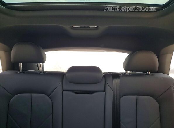 WA1EECF34L1120788 2020 AUDI Q3 Gray Вид задніх сидінь