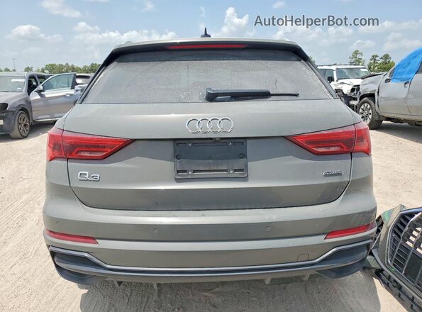 WA1EECF34L1120788 2020 AUDI Q3 Gray Вид ззаду