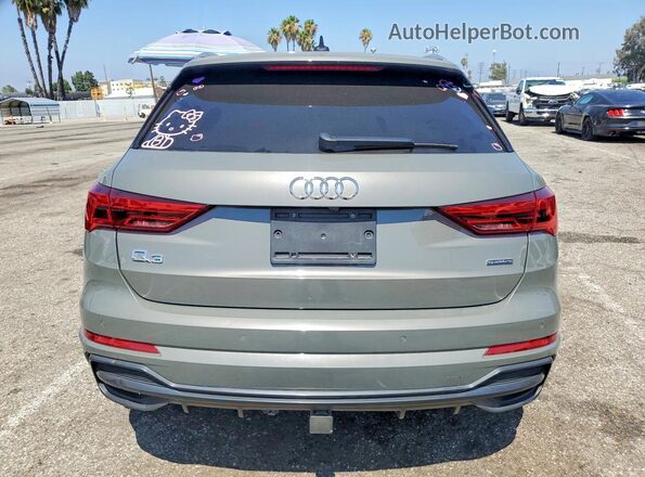 WA1EECF39M1054868 2021 AUDI Q3 Gray უკანა ხედი