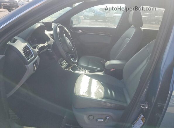 WA1EFCFS0GR010011 2016 AUDI Q3 Blue Front interior view