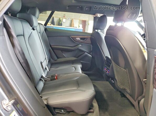 WA1EVAF17KD012696 2019 AUDI Q8 Charcoal Вид задніх сидінь