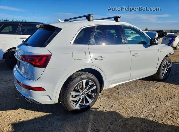 WA1FAAFY2M2023830 2021 AUDI Q5 White Rear right