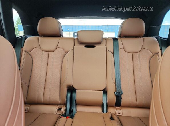 WA1FAAFYXP2183331 2023 AUDI Q5 Black Widok tylnych siedzeń