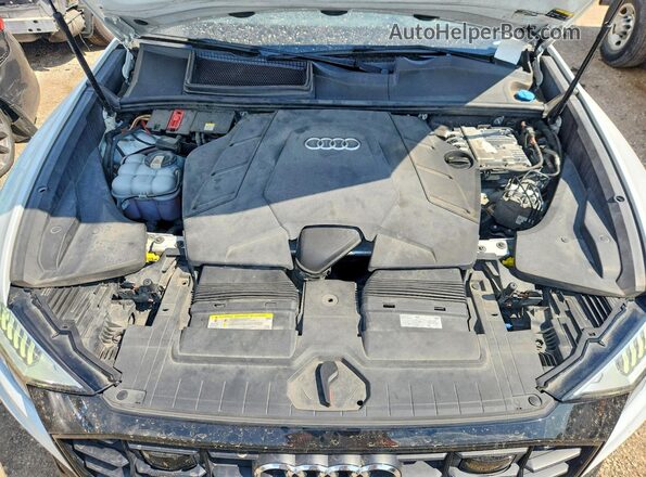 WA1FVAF13KD044579 2019 AUDI Q8 Белый Вид задней части салона