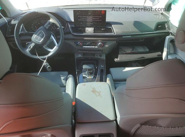 WA1GAAFY2R2066057 2024 AUDI Q5 Gray Vista del salpicadero