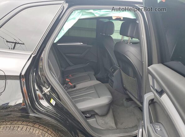 WA1GAAFY4R2114402 2024 AUDI Q5 Black Вид задньої частини салону
