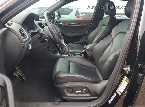 WA1GFCFS6GR005839 2016 AUDI Q3 Black Вид салону спереду