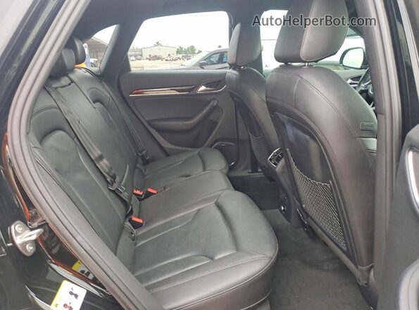WA1GFCFS6GR005839 2016 AUDI Q3 Black Вид задньої частини салону