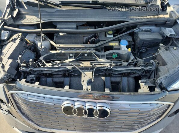 WA1H2BFZ8NP053407 2022 AUDI Q4 Gray Вид підкапотного простору