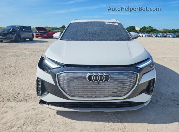 WA1H2BFZ9NP013997 2022 AUDI Q4 White Front view