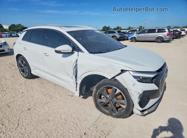WA1H2BFZ9NP013997 2022 AUDI Q4 White Front right