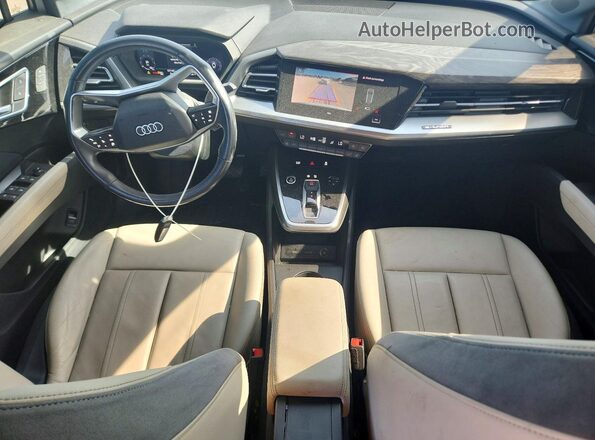 WA1H2BFZ9NP013997 2022 AUDI Q4 White Dashboard view