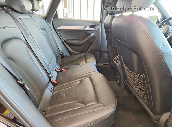WA1HCCFS6JR031183 2018 AUDI Q3 Черный Вид задних сидений