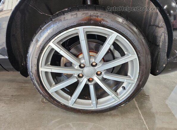 WA1HCCFS6JR031183 2018 AUDI Q3 Черный 