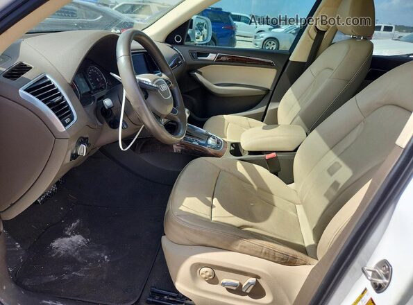 WA1L2AFP2GA037289 2016 AUDI Q5 White Front interior view