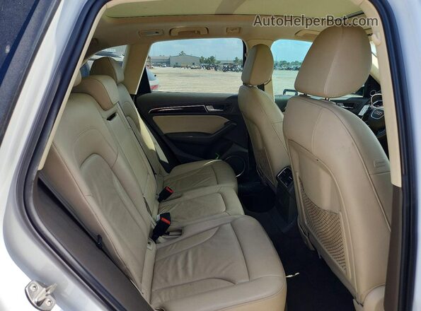 WA1L2AFP2GA037289 2016 AUDI Q5 White Rear interior view
