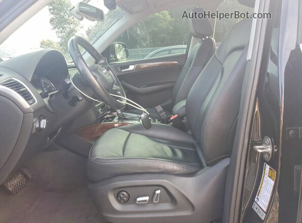 WA1L2AFP2HA088230 2017 AUDI Q5 Black Вид салону спереду