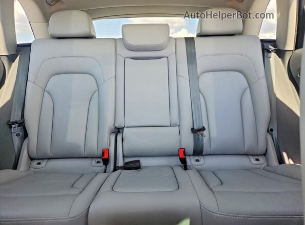 WA1L2AFP3GA012207 2016 AUDI Q5 White Rear seats view